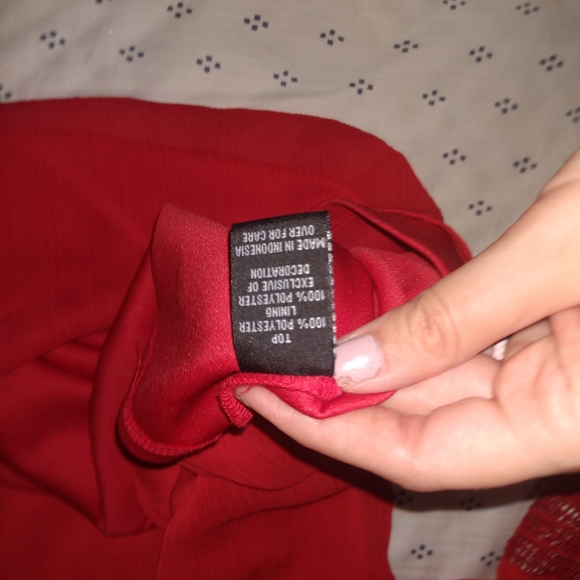 ♥️ Red bohemian lace detail shirt - Picture 6 of 6